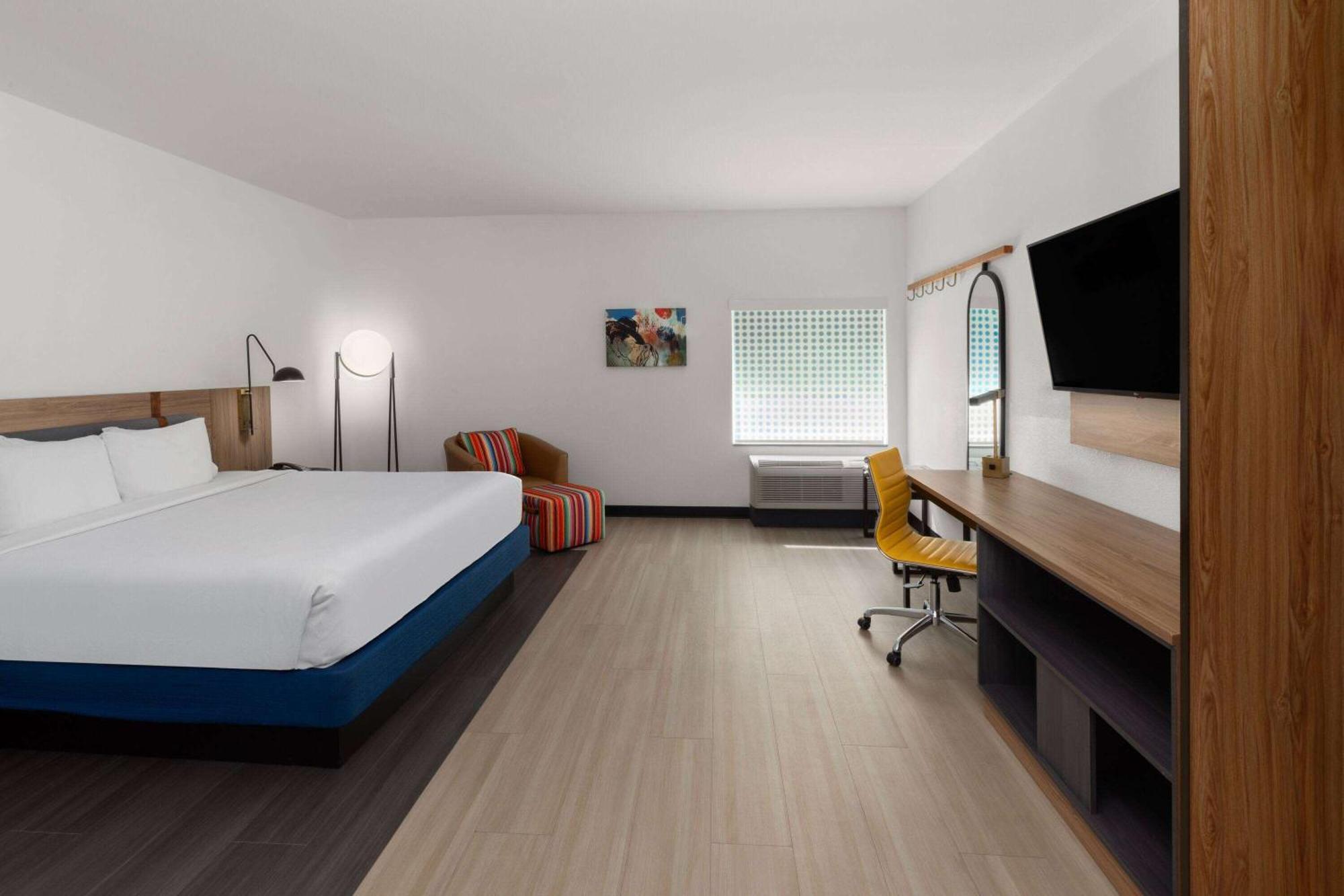 La Quinta & By Wyndham East Loop-375 Hotel 2*